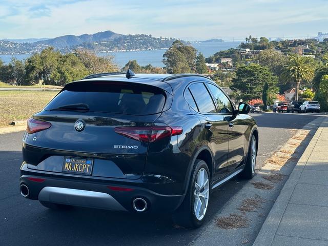 2018 alfa romeo stelvio ti sport