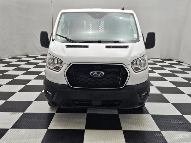2022 ford transit-250 base
