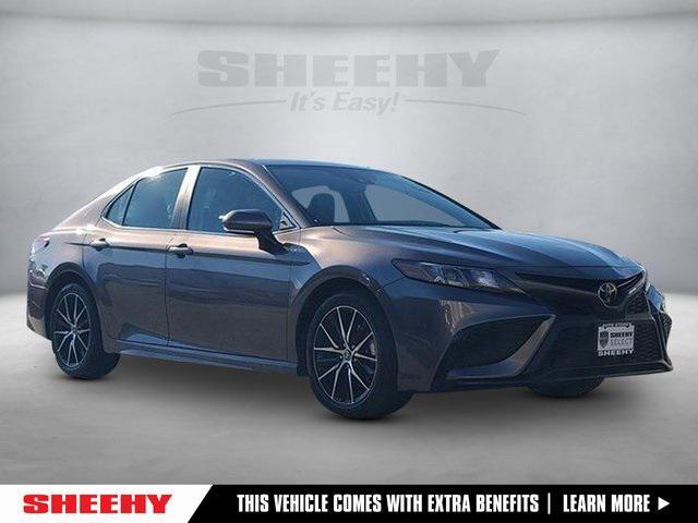 2022 toyota camry se