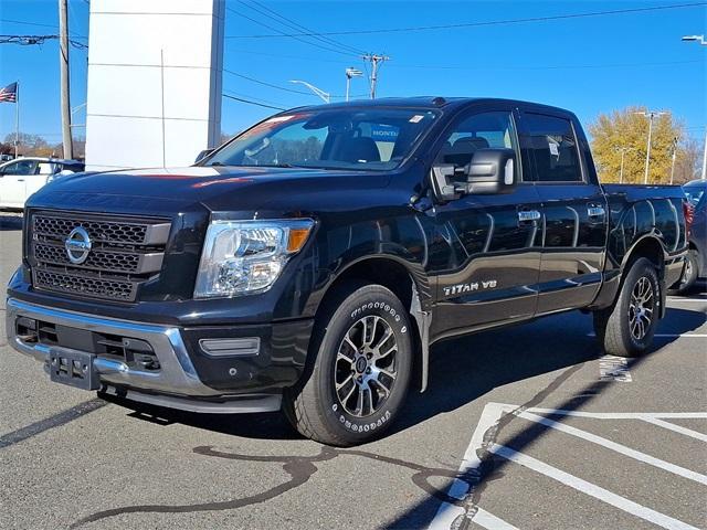 2020 nissan titan sv