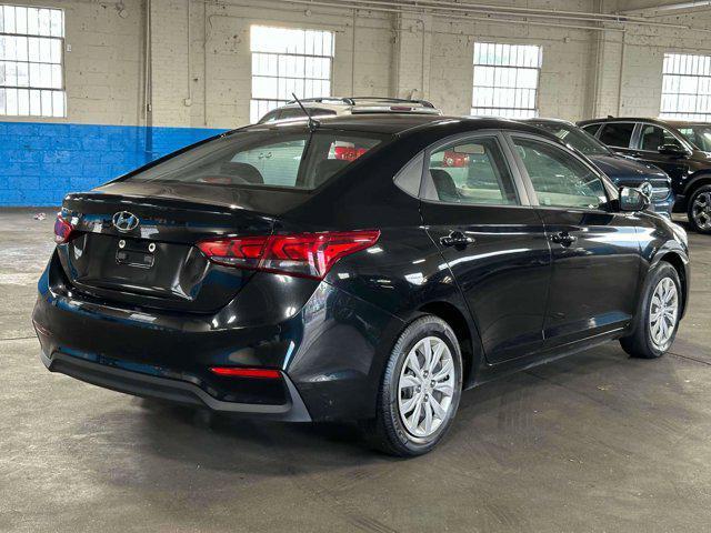 2021 hyundai accent se