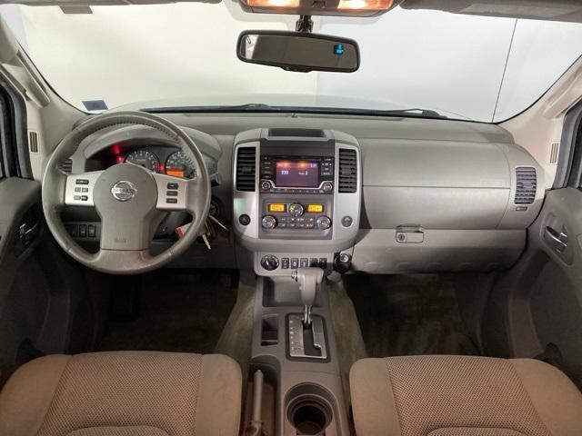 2016 nissan frontier sv