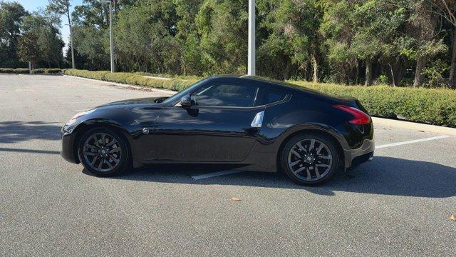 2016 nissan 370z base
