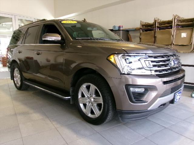 2019 ford expedition xlt