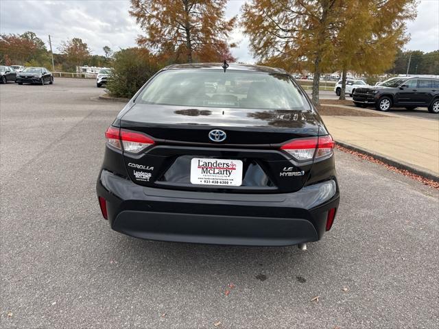 2023 toyota corolla hybrid le