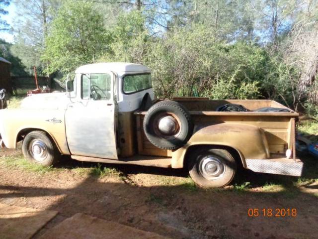 1957 dodge truck d100 rare automatic, big back window, power giant