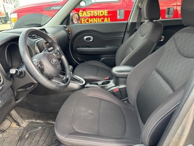 2015 kia soul base