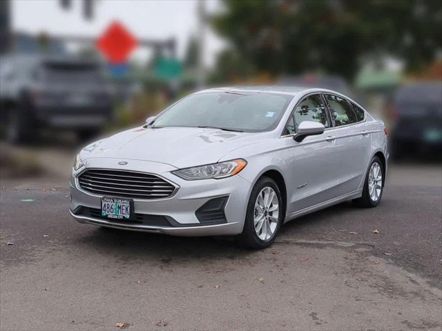 2019 ford fusion hybrid se