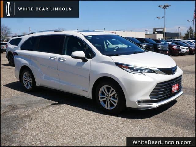 2021 toyota sienna limited 7 passenger in lino lakes, minnesota