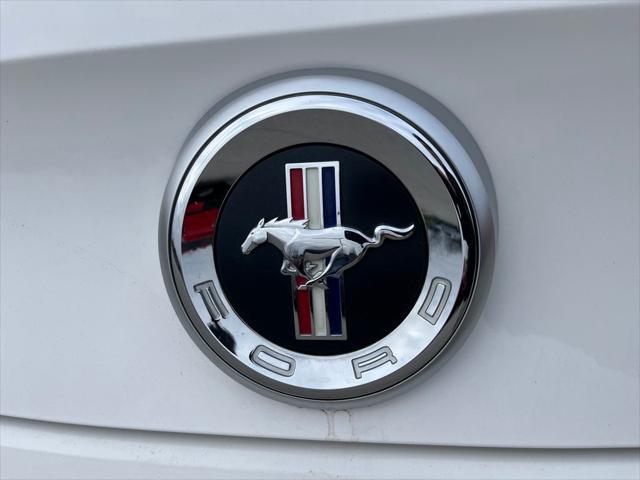 2011 ford mustang v6 premium