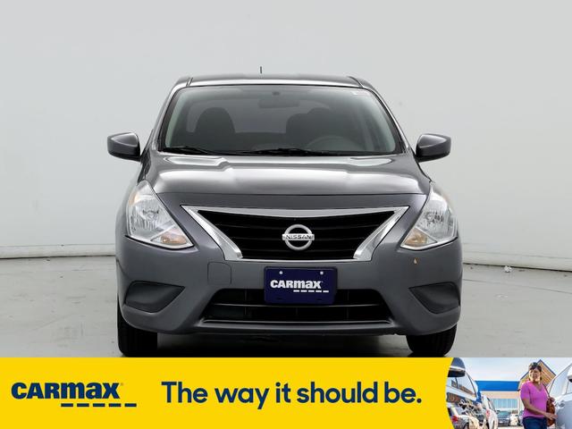 2019 nissan versa sv