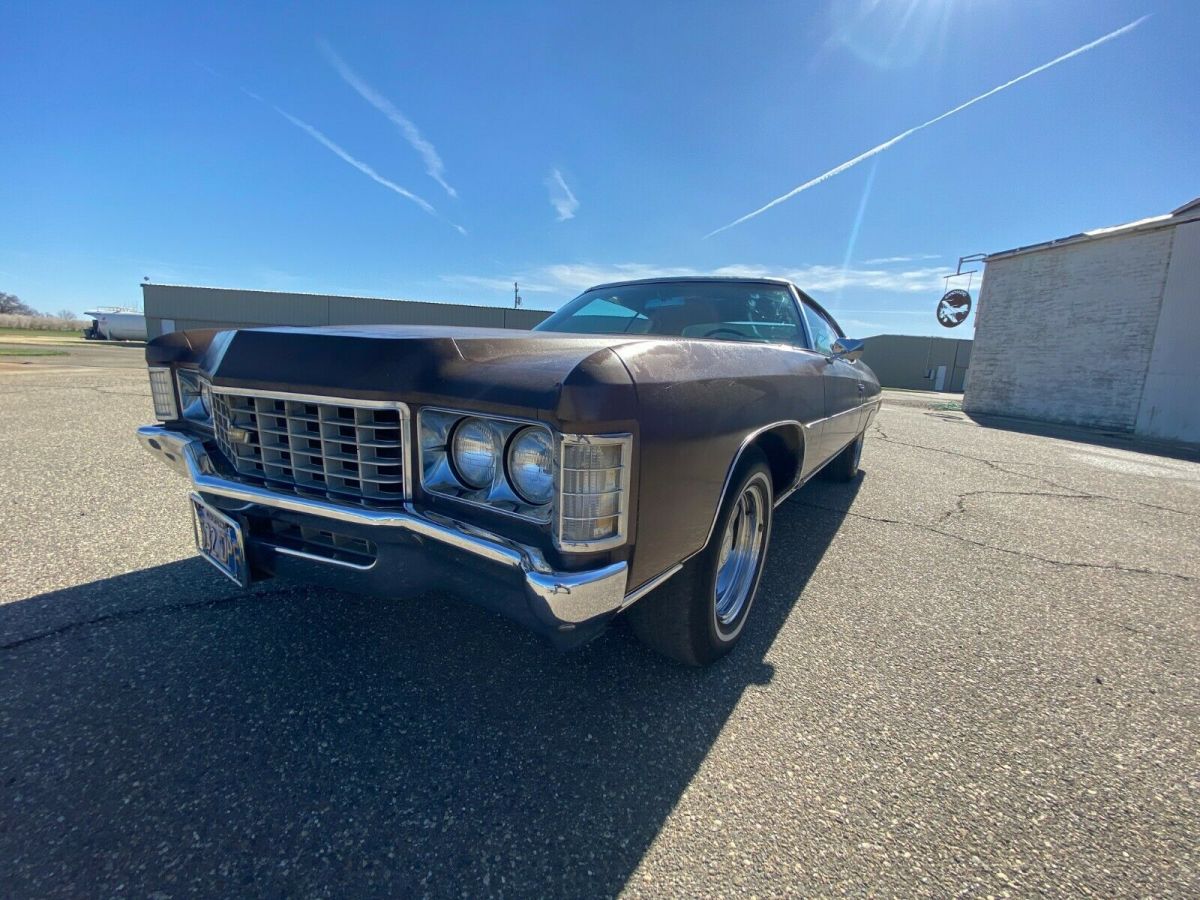 1971 chevy caprice 400 2 door coupe. runs and drives great! no reserve!