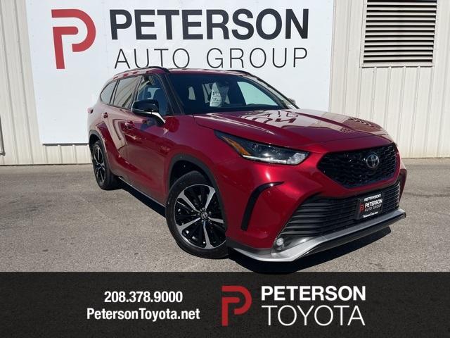 2022 toyota highlander xse