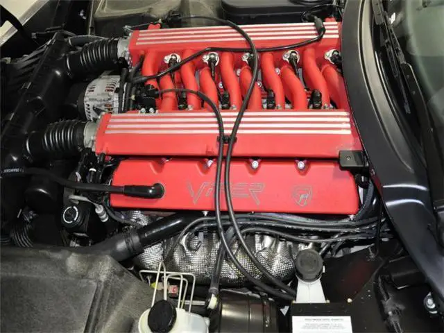 1993 dodge viper sports car 3,779 miles viper red 10 cylinder engine 8.0l/488 6