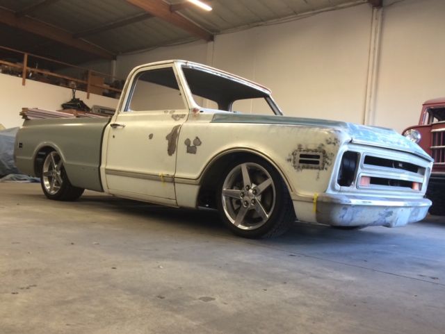 1968 c-10 chevy pickup with a complete 2008 c-6 corvette chassis & drive train