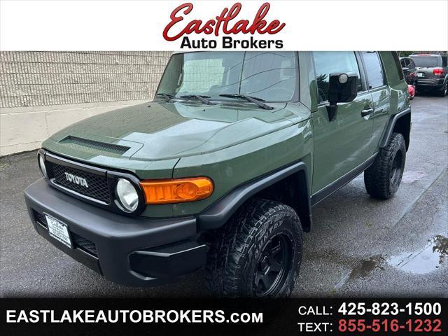 2010 toyota fj cruiser base