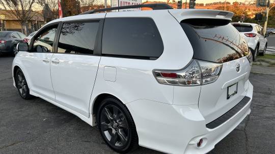 2015 Toyota Sienna