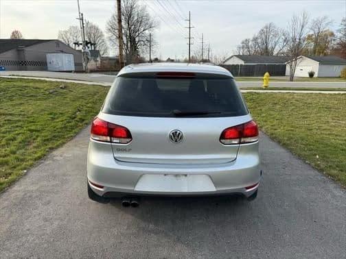 2010 volkswagen golf in chicago, illinois
