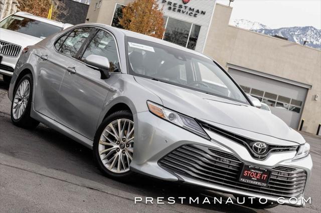 2018 toyota camry hybrid xle