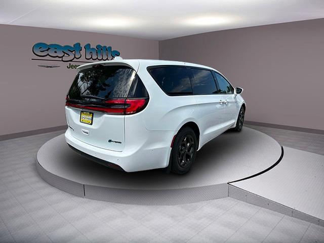 2022 chrysler pacifica hybrid limited