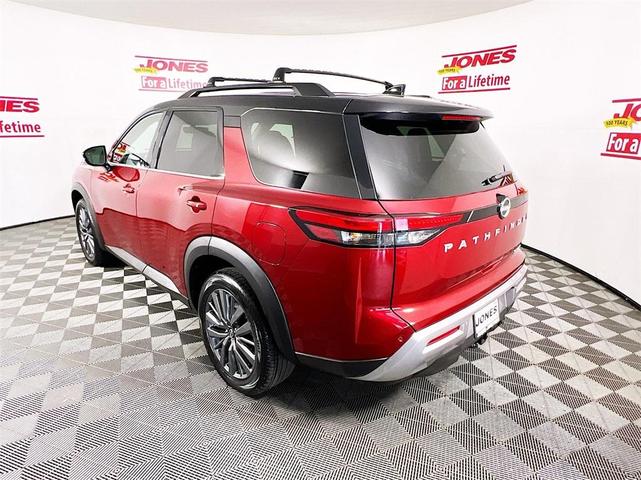 2023 nissan pathfinder sl