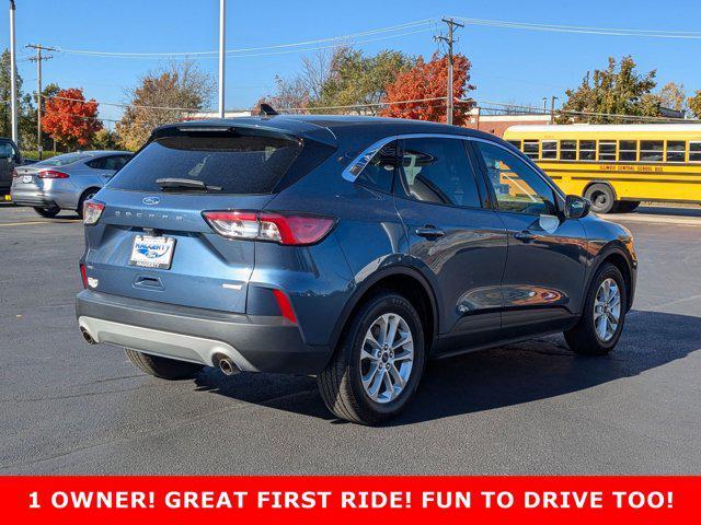 2020 ford escape se