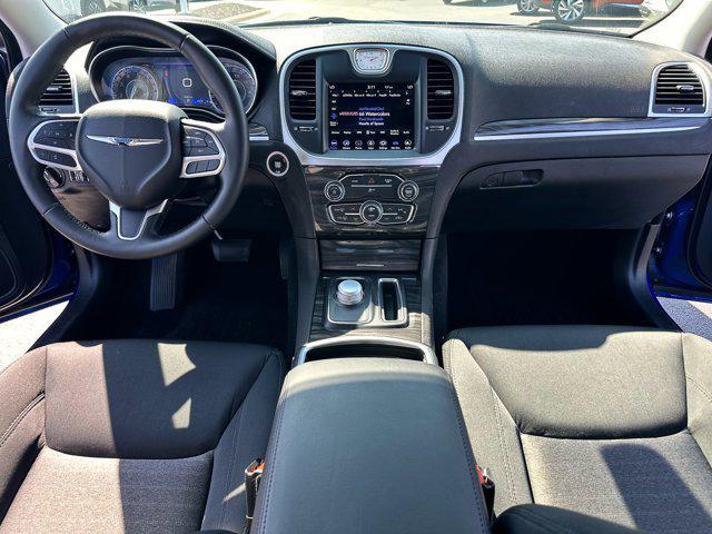 2020 chrysler 300 touring