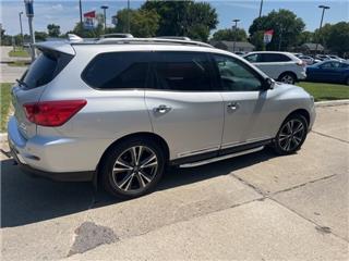 2020 Nissan Pathfinder platinum