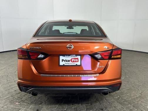 2021 nissan altima in chicago, illinois