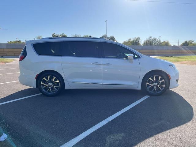2017 chrysler pacifica limited
