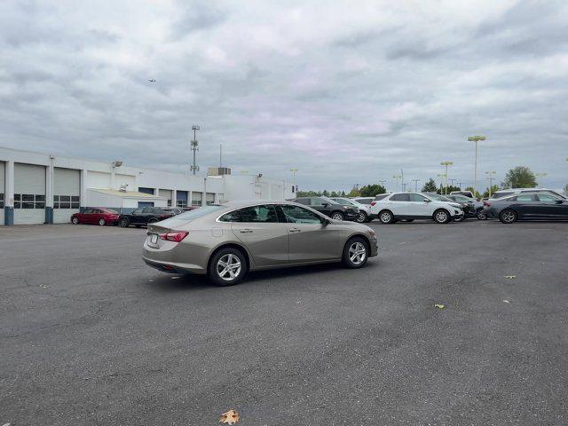 2022 chevrolet malibu fwd lt