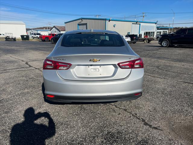 2022 chevrolet malibu fwd lt