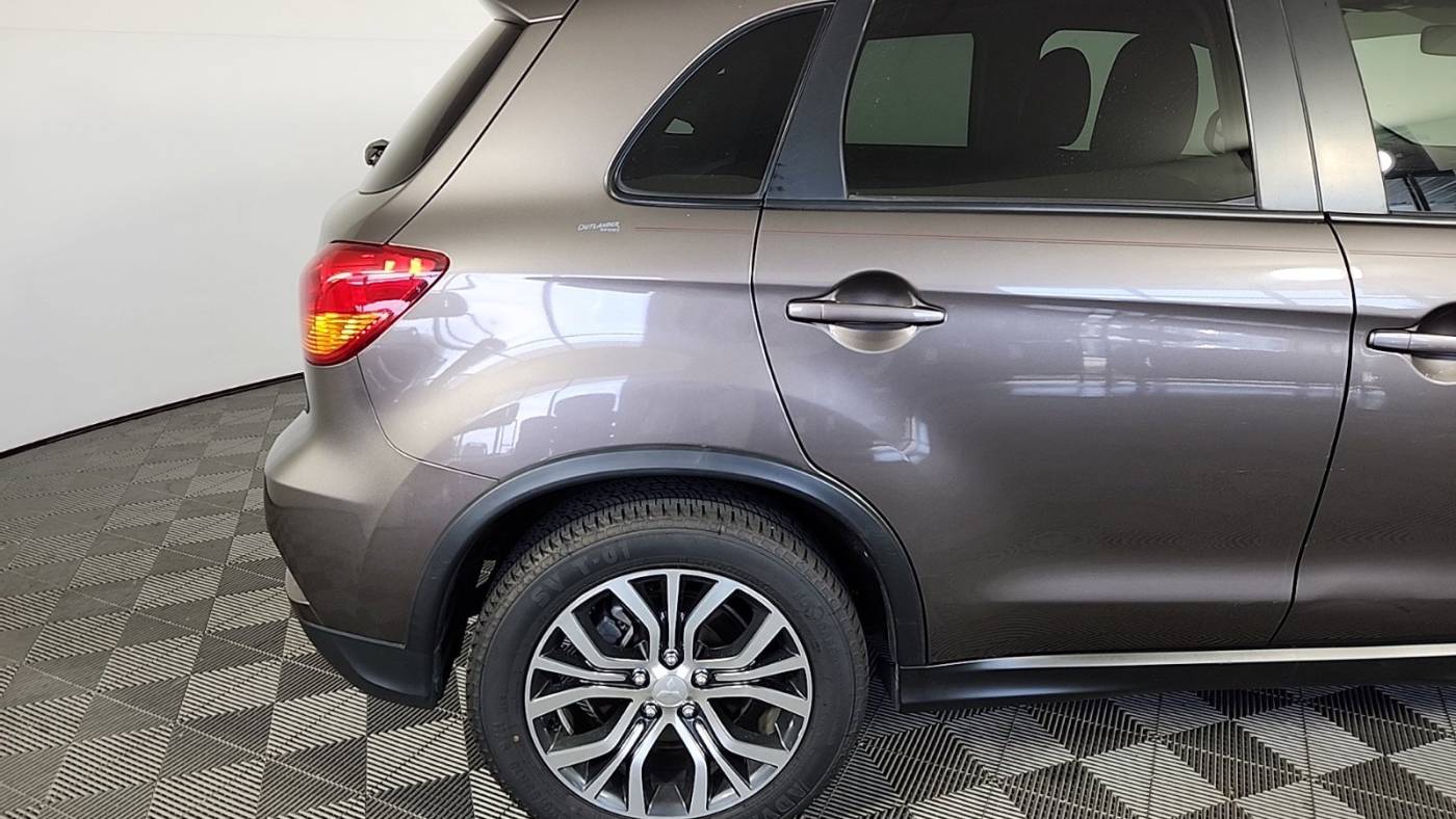 2018 mitsubishi outlander sport es