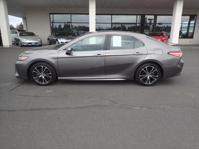 2018 toyota camry se