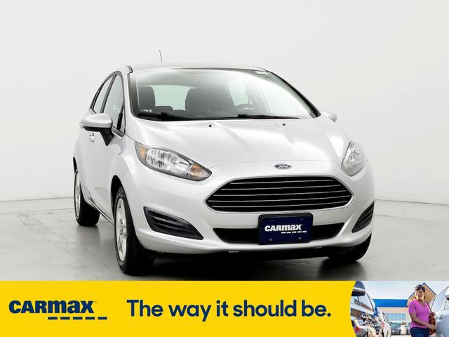 2019 ford fiesta se