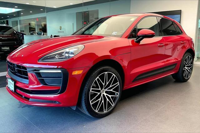 2024 porsche macan base