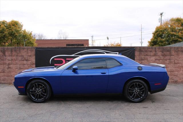2019 dodge challenger sxt
