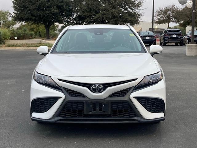 2023 toyota camry se