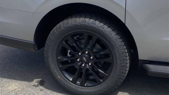 new 2024 ford expedition max xlt rwd