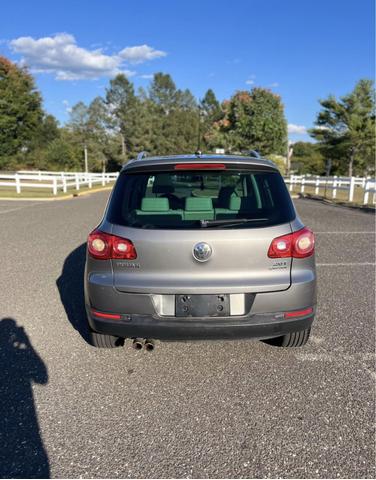 2011 volkswagen tiguan se