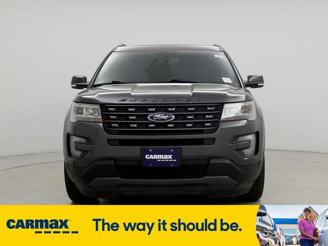 2017 ford explorer xlt