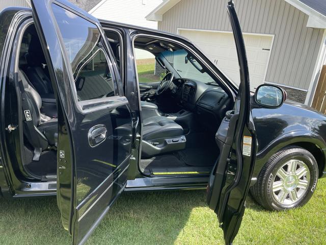 2002 lincoln blackwood base