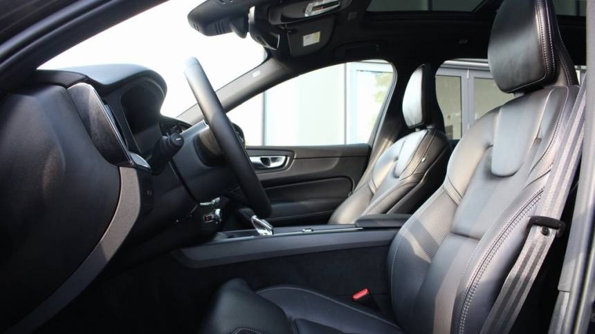 2024 volvo xc60 recharge t8 ultimate black edition
