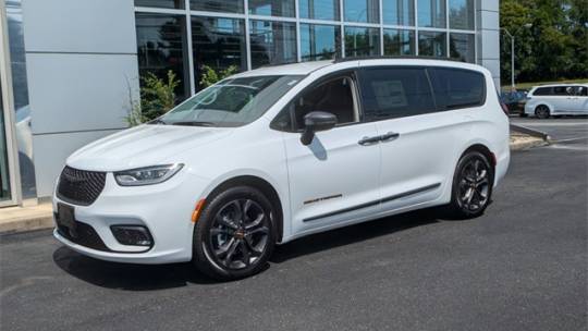 2024 Chrysler Pacifica