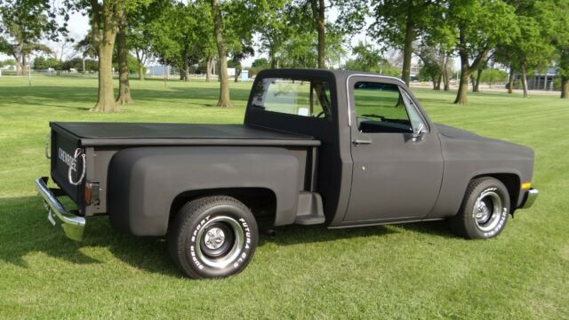 1981 chevrolet c-10 step side pickup