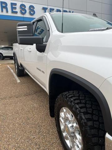 2024 chevrolet silverado 3500 lt