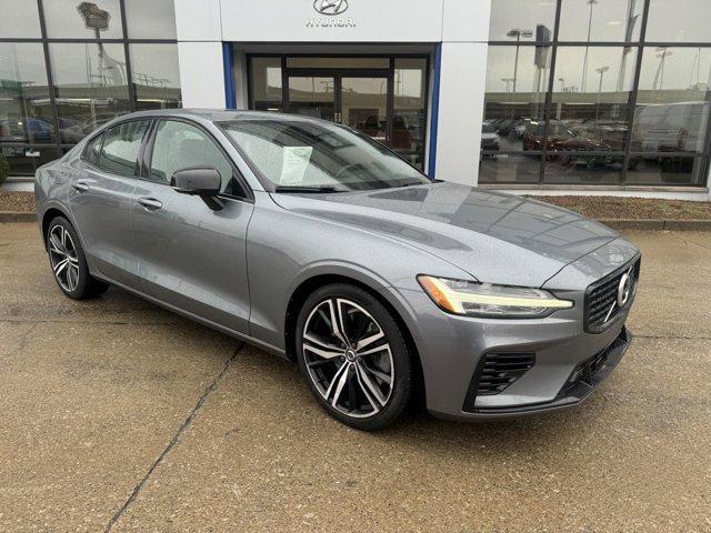 2021 volvo s60 recharge plug-in hybrid r-design