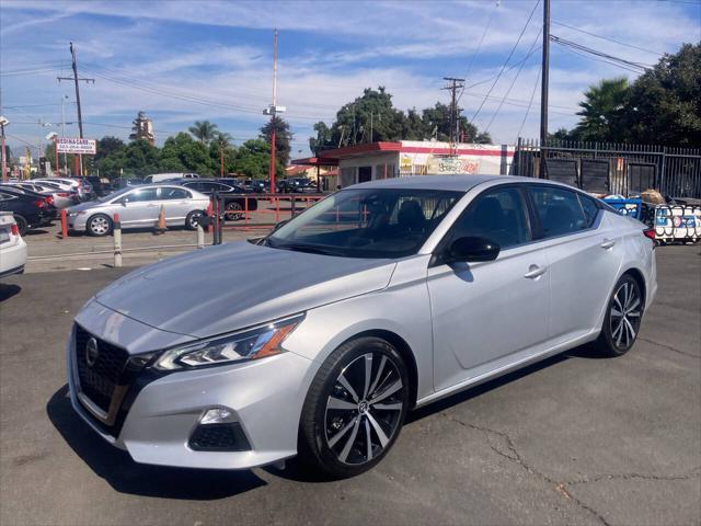 2022 nissan altima sr fwd