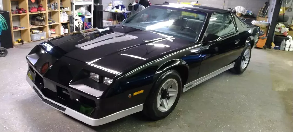 1984 chevrolet camaro black rwd manual z/28