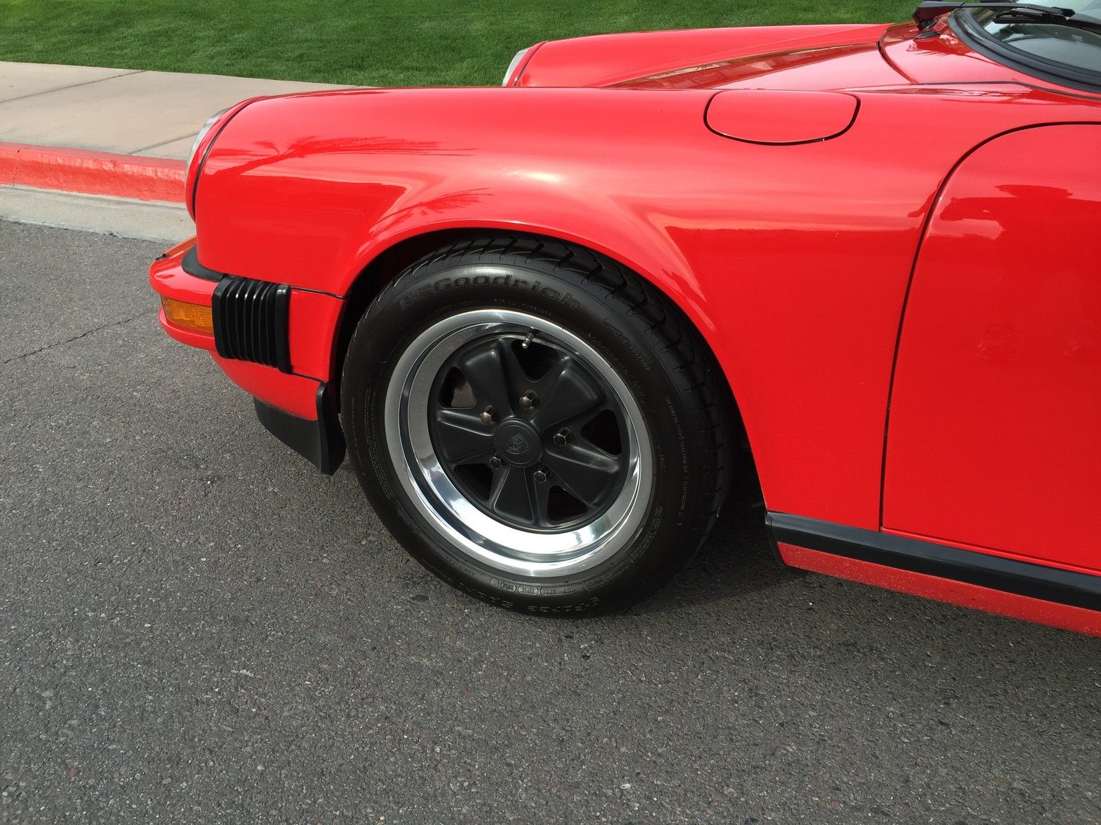 1985 porsche 911 carrera coupe 2-door 3.2l